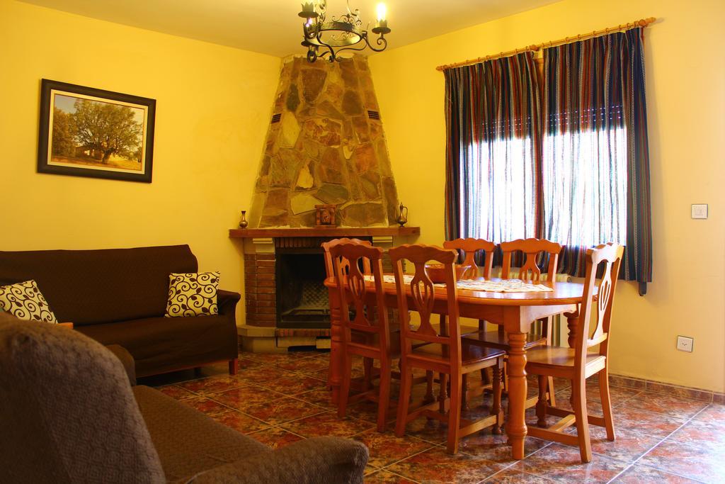 Residencial Los Robles Arroyo Frio Oda fotoğraf